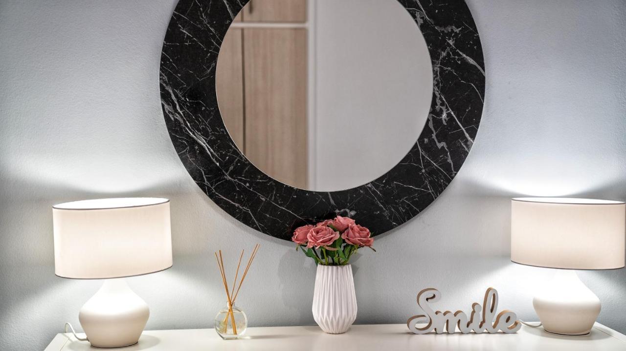 Lux Apartment Near Acropolis! In The Heart Of Atene Esterno foto