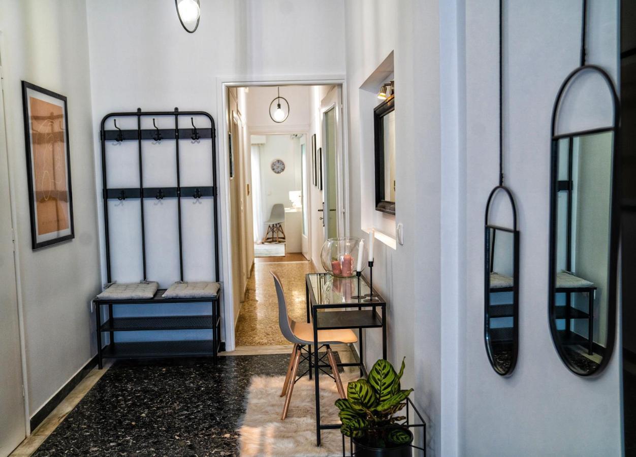 Lux Apartment Near Acropolis! In The Heart Of Atene Esterno foto